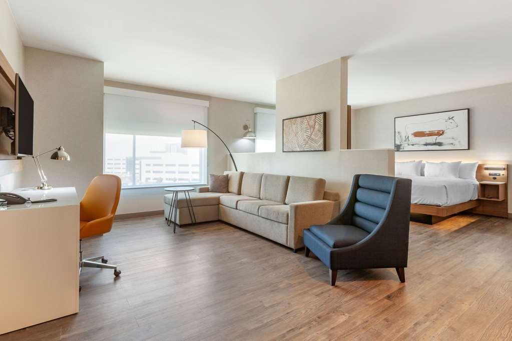 Cambria Hotel Richardson - Dallas Room photo